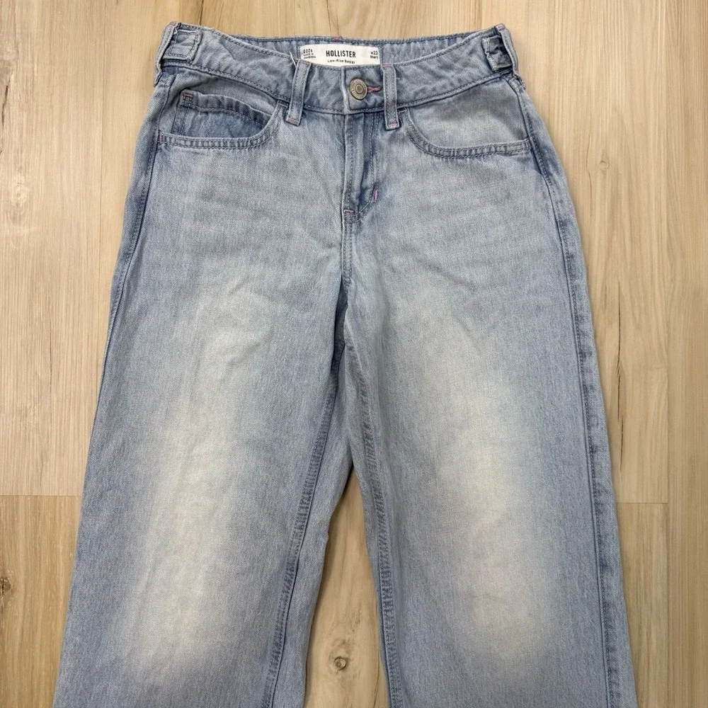 Hollister Low Rise Baggy Jeans Women's Size 23 Short Faded Blue Wide Leg Pants